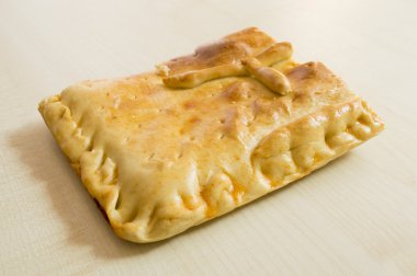 Ekmek pasta tuna ve sebze ile doldurulmuş-empanada gallega