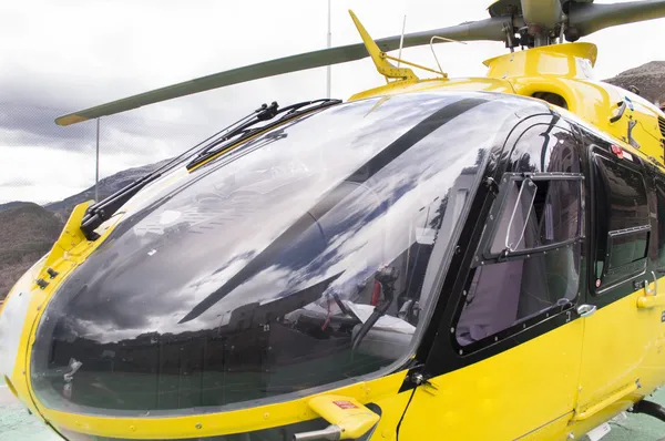 Detail van een helikopter schroeven terug naar boven — Stockfoto