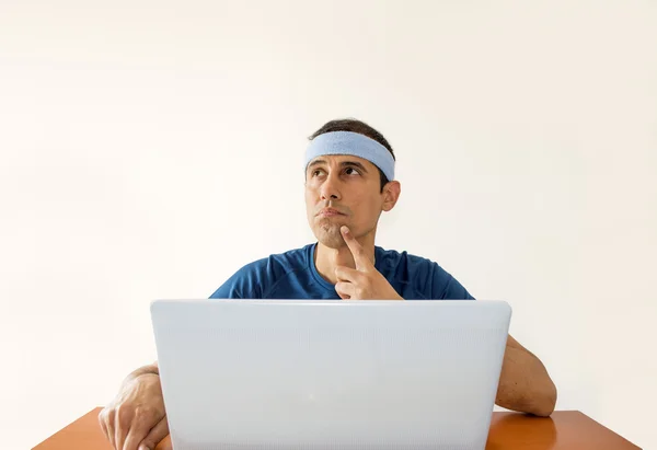 Thinking his next bet online — Stock Photo, Image