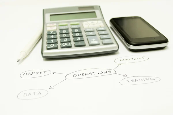 Desenho econômico com calculadora e telefone — Fotografia de Stock