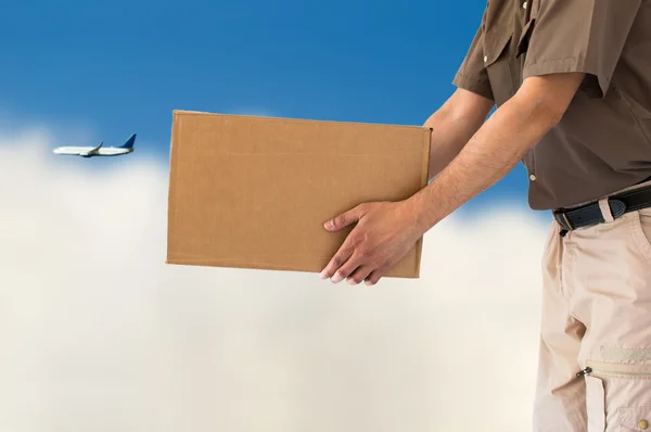 Lucht pakketdienst levering — Stockfoto