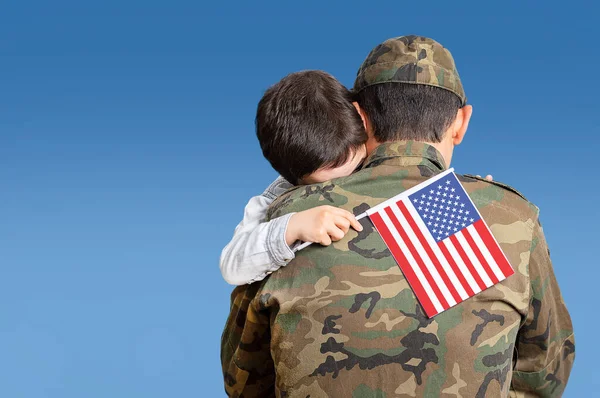 Shot Adorable Child Hugging His Father Affectionately United States Flag — Stock Photo, Image