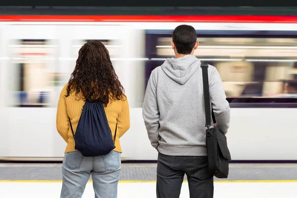 Couple Waiting Train Platform Subway Station Public Transport Concept — Stock Photo, Image