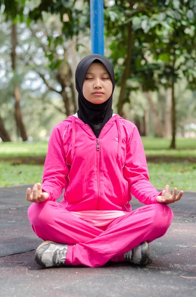Sport muslimah kvinna — Stockfoto