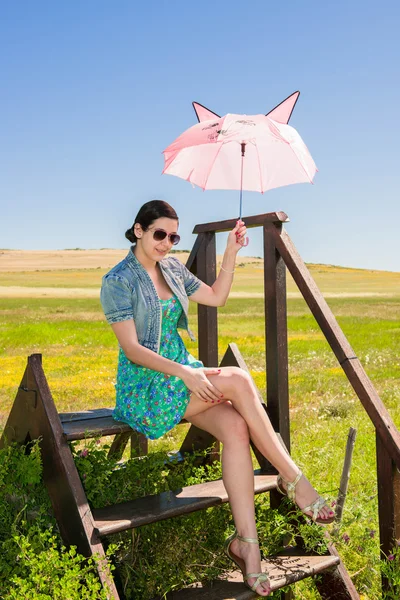 Güneşli alan kendini zevk çiçek kokulu güzel Yetişkin