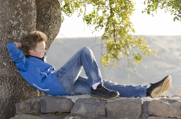 Teenager rest at nature — Stock Photo, Image