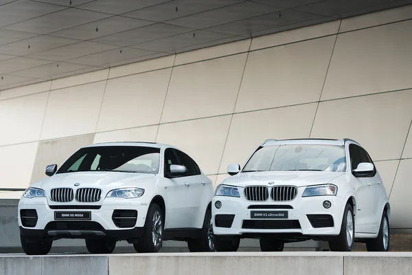 Dois novos modelos BMW X-Series — Fotografia de Stock