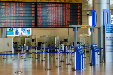 İsrail Havaalanı Ben Gurion Cumartesi (Şabat günü boş salonda)
