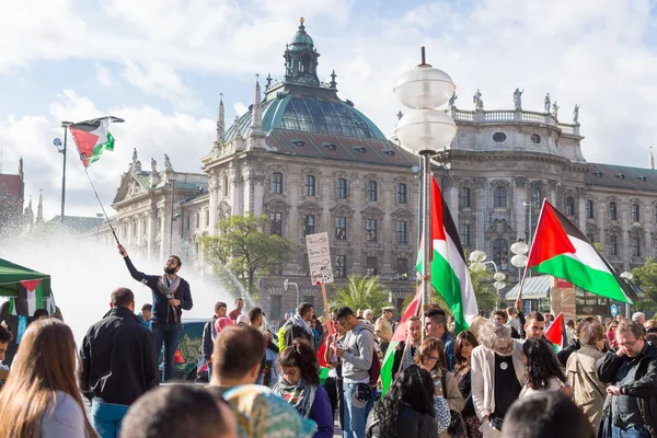 Peaceful demonstration for stopping Israel-Palestine conflict — Stock Photo, Image