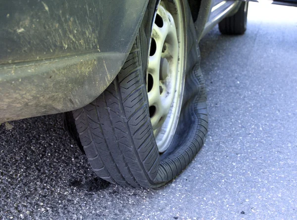 Flat Tire — Stock Photo, Image