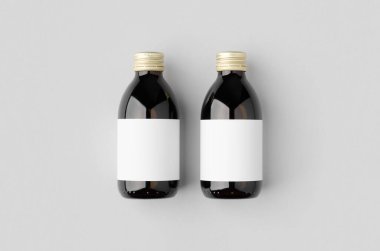 Soğuk demlenmiş kahve şişesi, boş etiketli maket..