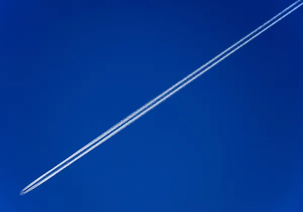 Линейный самолет — стоковое фото