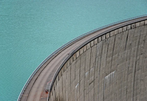 Barragem de betão — Fotografia de Stock