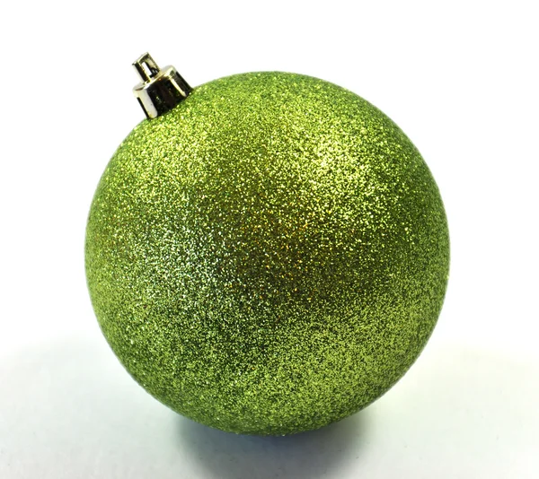 Lime groene glitter bauble geïsoleerd op witte achtergrond — Stockfoto