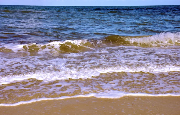 Meereswellen, aufgenommen am Strand von henley in Südaustralien. — Stockfoto