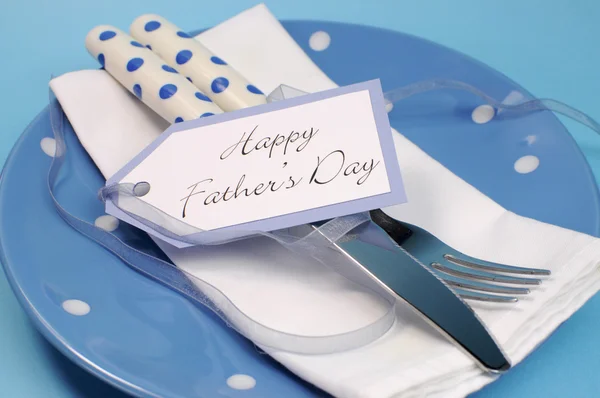 Happy Fathers Day table place setting — Stock Photo, Image