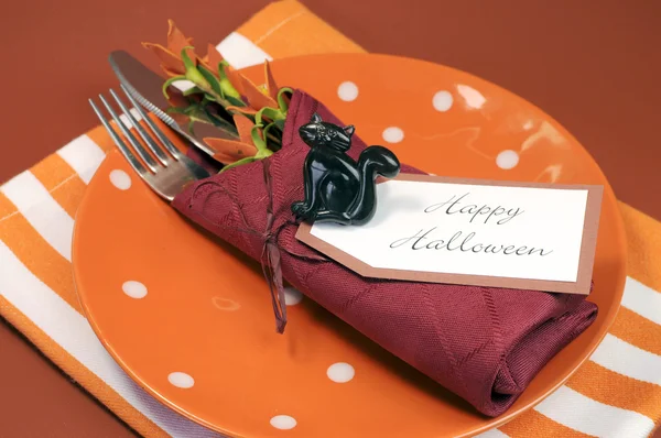 Happy Halloween modern orange polka dot table place setting — Stock Photo, Image