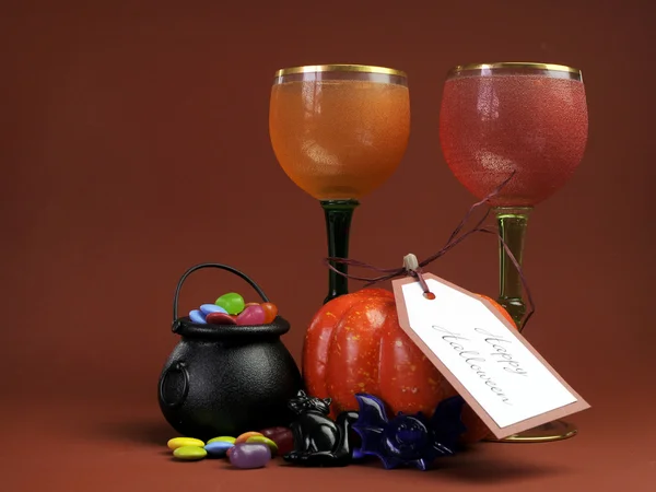 Halloween Table Decorations with Goblets — Stock Photo, Image