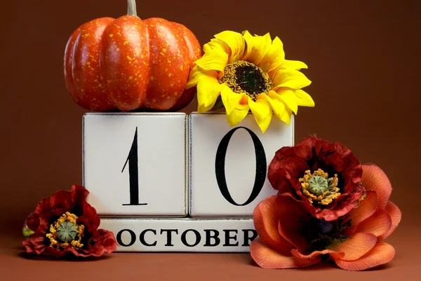 季节性保存个人 10 月日期的日期日历 — 图库照片