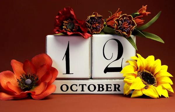 季节性保存个人 10 月日期的日期日历 — 图库照片