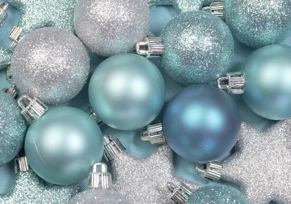 Aqua blue vánoční cetka ozdoba pozadí — Stock fotografie