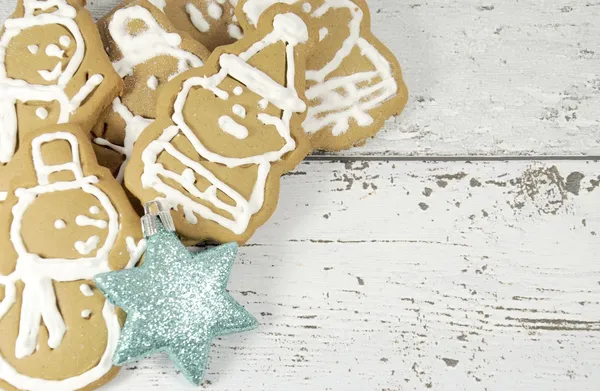 Jul tomte och snögubbe pepparkakor — Stockfoto