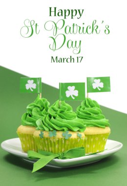 Happy st patrick's day çörekler