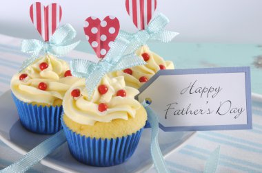 mutlu Babalar günü cupcakes