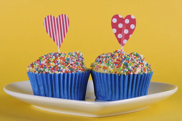 Parti tema ljusa muffins — Stockfoto