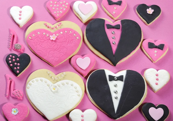 Noiva e grrom festa de casamento cookies do coração — Fotografia de Stock