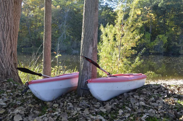 Parked Kayaks — Stock Photo, Image