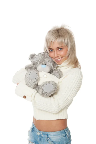 Mujer sosteniendo un oso de peluche — Foto de Stock