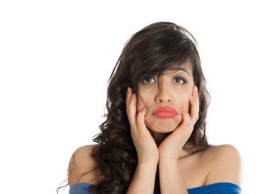 bir kadının yüz buruşturma portresi