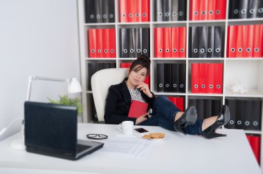 ofiste uzun zaman