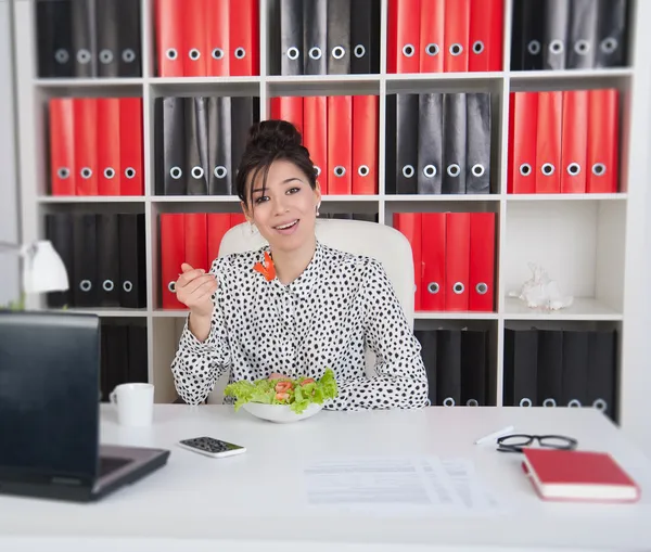 Almoço mulher de negócios — Fotografia de Stock