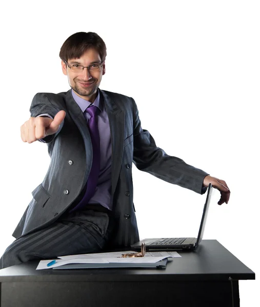 Pracownik biurowy porządku na biurku — Zdjęcie stockowe