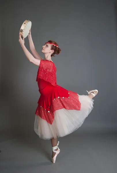 Ballerina con un tamburello — Foto Stock