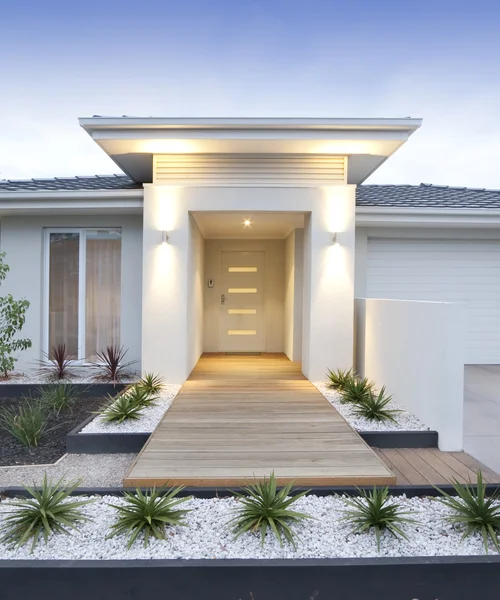 White contemporary house exterior vertical — Stock Photo, Image