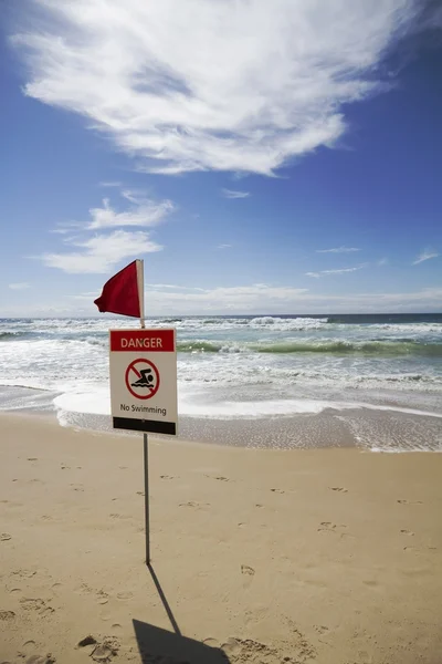 Danger no swimming vertical — Stock Photo, Image