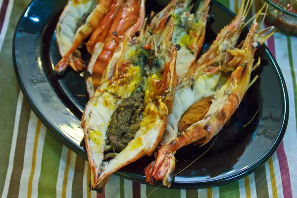 Grill prawns over hot charcoal 6 — Stock Photo, Image