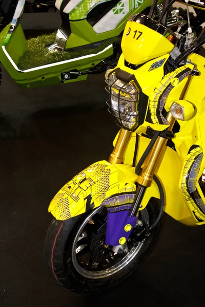 Yellow motorbike — Stock Photo, Image