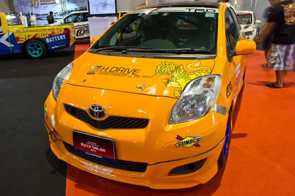 Toyota Yaris show at the second Bangkok international auto salon — Stock Photo, Image