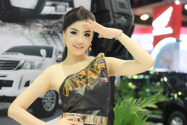 An Unidentified female presenter pose in Bangkok International M — Stock Photo, Image