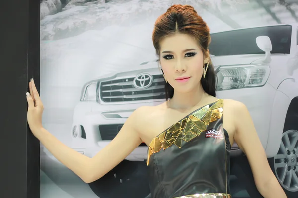 An Unidentified female presenter pose in Bangkok International M — Stock Photo, Image