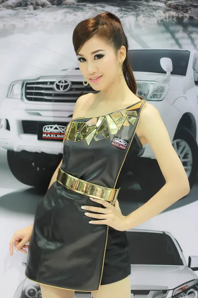 An Unidentified female presenter pose in Bangkok International M — Stock Photo, Image