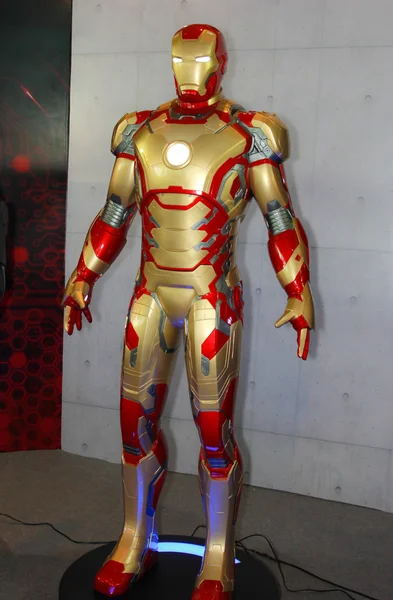 Film ve çizgi roman 12 karakter Iron man modeli — Stok fotoğraf