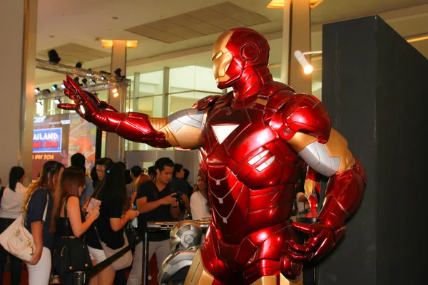 Un modelo del personaje Iron Man de las películas y cómics 18 — Foto de Stock