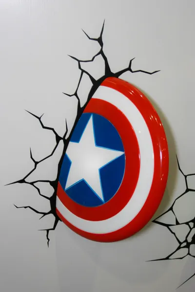 A model of the Captain America Shield from the movies and comics — Stock Photo, Image