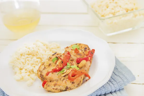 Cuisses de poulet à la moutarde au miel — Photo