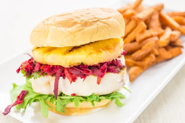 Hawaiian Tuna Burger — Stock Photo, Image
